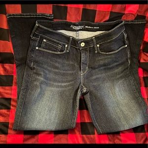 Signature by Levi Strauss Modern Slim Mid Rise Jeans Womens Size 10M, W30 L32